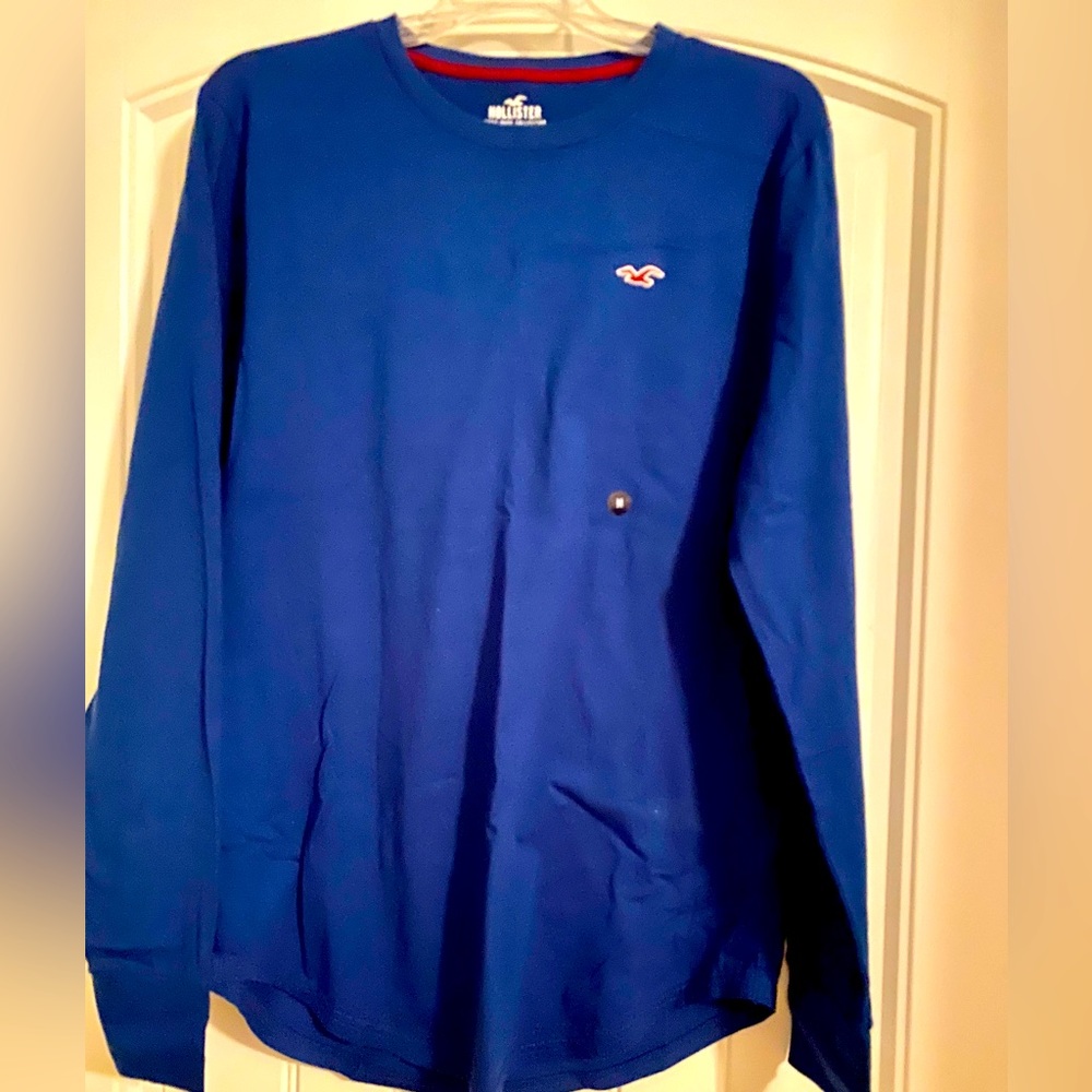 Men’s Hollister shirt